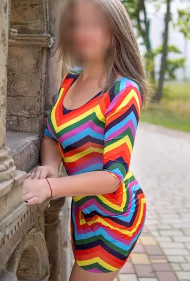 Melina, 37