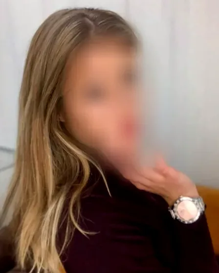 Mira, 21