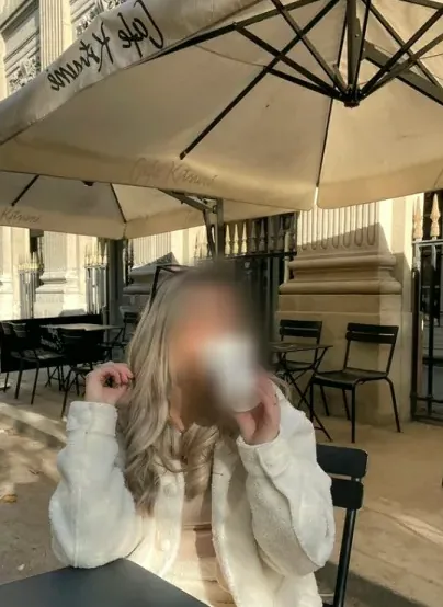 Sophia, 32