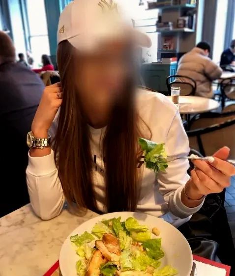 Thea, 32